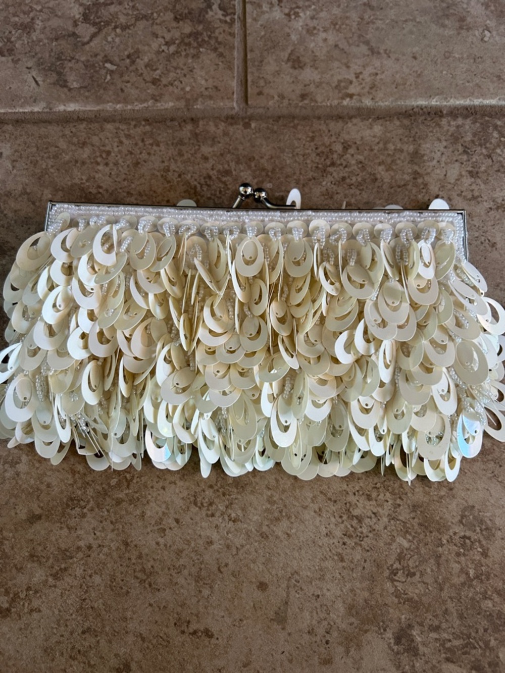 Jessica McClintock Ivory Sequin Fringe Evening Clutch with Silver Chain - Picture 5 of 6